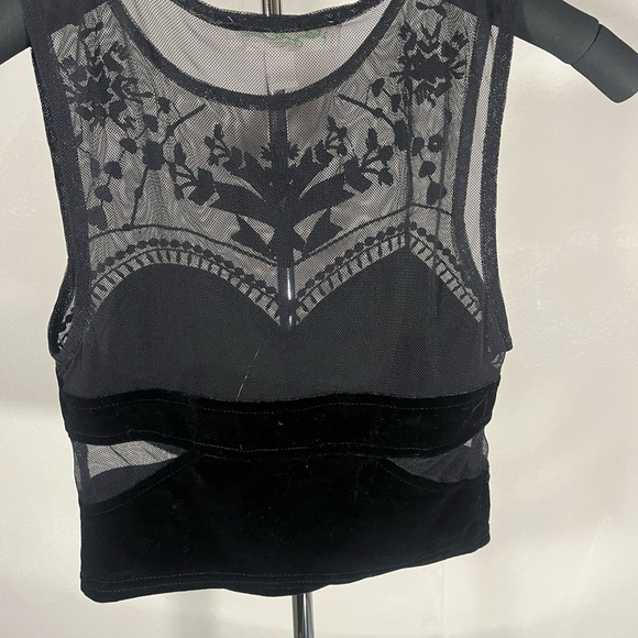 Staring at Stars/Urban Outfitters Black Crop Top, Size Small - Picture 3 of 4